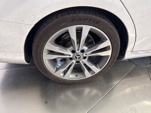 Used 2017 Mercedes-Benz C 300 Sedan image 15