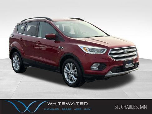 Used 2017 Ford Escape SE w/ Equipment Group 201A AWD/4WD image 1