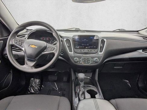 Used 2023 Chevrolet Malibu LT FWD image 17