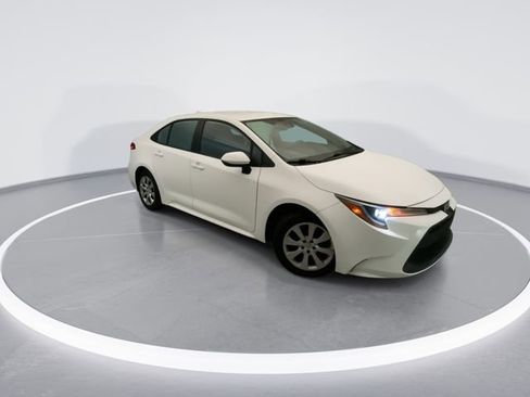 Used 2022 Toyota Corolla LE FWD image 8