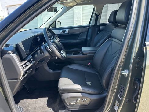 Used 2025 Hyundai Santa Fe SEL AWD/4WD image 28