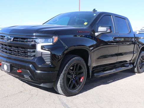 Used 2023 Chevrolet Silverado 1500 RST w/ Redline Edition image 3
