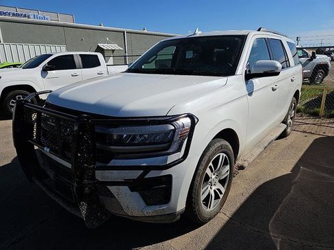 Used 2024 Ford Expedition XLT RWD image 1