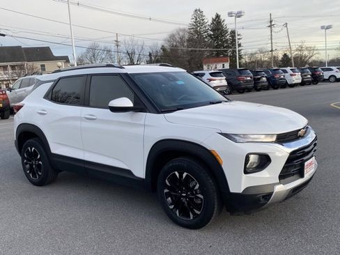 Used 2023 Chevrolet TrailBlazer LT w/ Convenience Package image 7