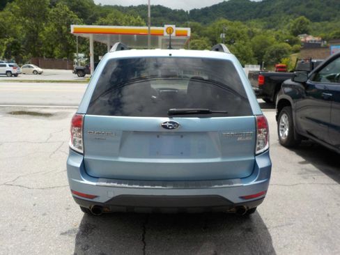 Used 2011 Subaru Forester 2.5X Limited AWD/4WD image 8