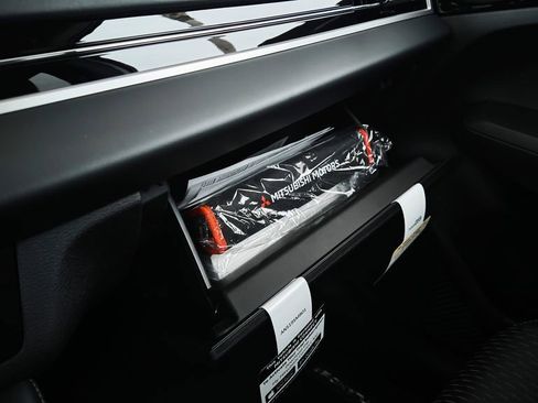 New 2026 Mitsubishi Outlander ES FWD image 42