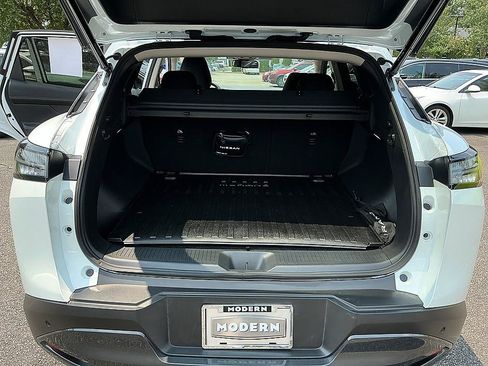 Certified 2025 Nissan Murano SL w/ Cargo Package AWD/4WD image 28