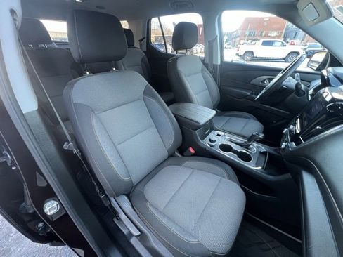 Used 2020 Chevrolet Traverse LT w/ Driver Confidence II Package image 26