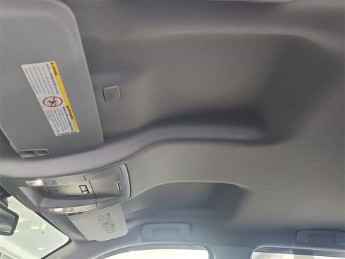 Used 2018 Chevrolet Silverado 2500 High Country w/ Duramax Plus Package image 18