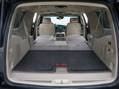 Used 2019 GMC Yukon XL Denali w/ Denali Ultimate Package image 34