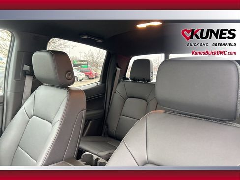 New 2026 GMC Canyon Elevation w/ Convenience Package image 17