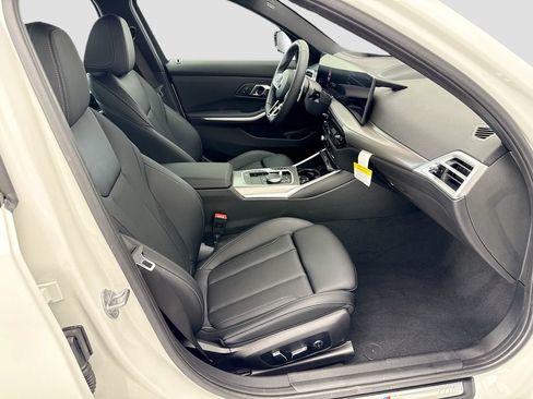 New 2026 BMW 330i Sedan w/ M Sport Package RWD image 19