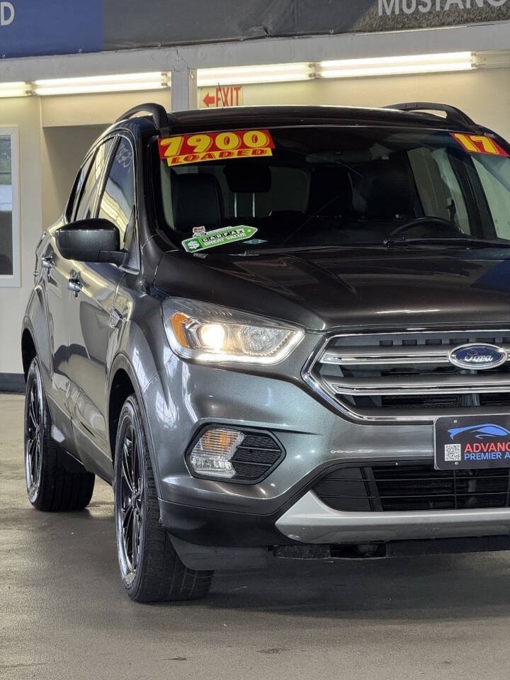 Used 2017 Ford Escape SE w/ SE Leather Comfort Package AWD/4WD image 7