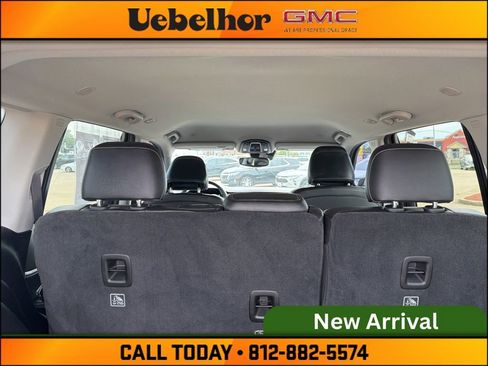Used 2023 Jeep Grand Cherokee Limited w/ Trailer Tow Prep Group (B) AWD/4WD image 11