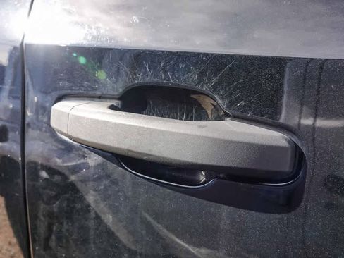 Used 2023 Chevrolet Silverado 1500 Custom image 9