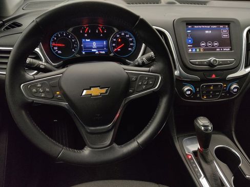 Used 2020 Chevrolet Equinox LT w/ Driver Convenience Package FWD image 22