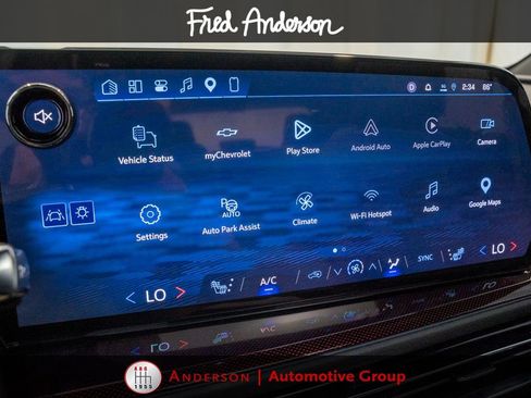 Used 2025 Chevrolet Traverse Z71 w/ Enhanced Driving Package AWD/4WD image 16