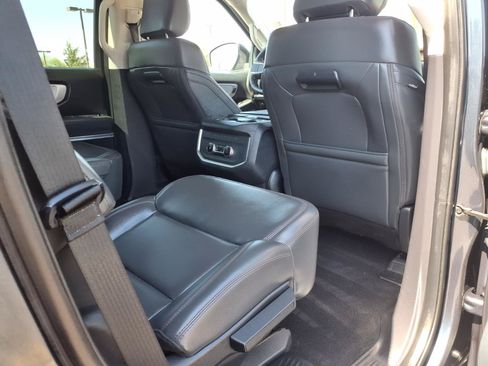 Certified 2025 Ford Expedition Active AWD/4WD image 13