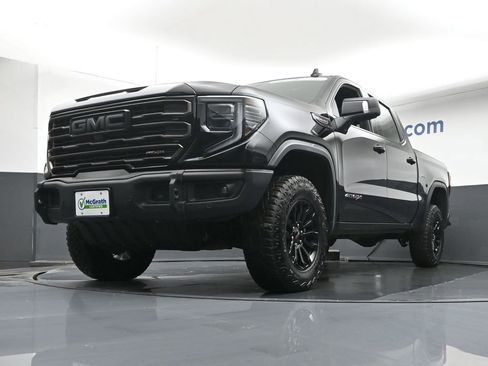 Used 2023 GMC Sierra 1500 AT4X image 6