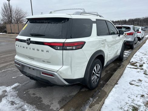 Used 2023 Nissan Pathfinder SL image 4