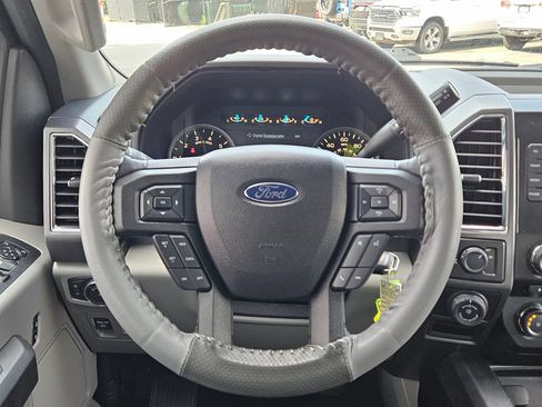 Used 2016 Ford F150 XLT w/ Equipment Group 301A Mid RWD image 15