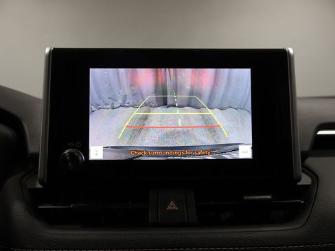 Used 2023 Toyota RAV4 LE image 29