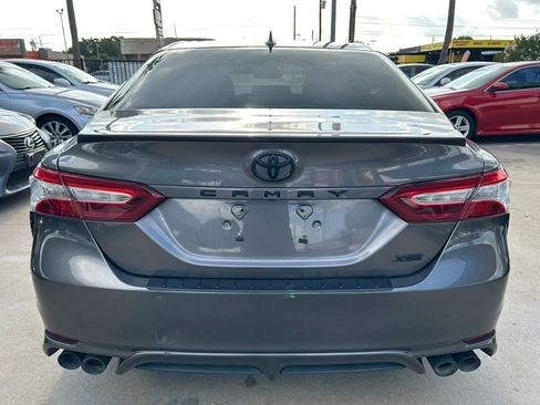 Used 2020 Toyota Camry XSE image 4