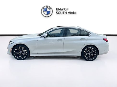 Used 2025 BMW 330i Sedan image 4