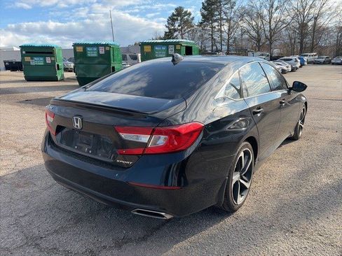 Used 2018 Honda Accord Sport image 7