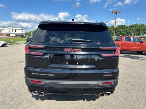 Used 2025 GMC Acadia AT4 AWD/4WD image 16