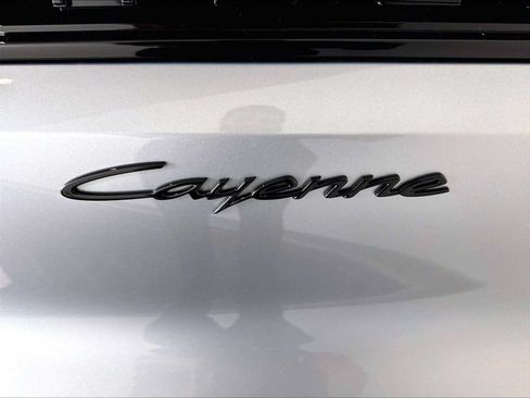 New 2026 Porsche Cayenne AWD/4WD image 32