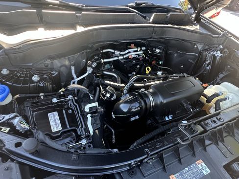 Used 2021 Ford Explorer XLT w/ Equipment Group 202A image 37