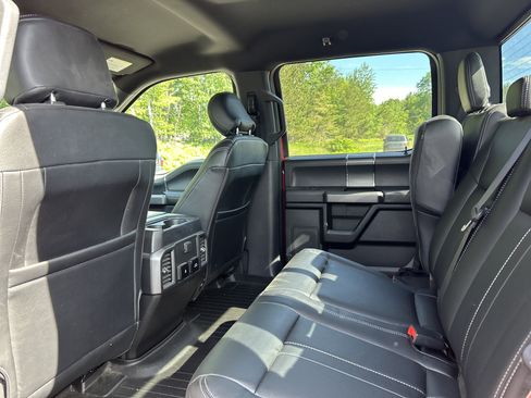 Used 2020 Ford F150 XLT w/ Equipment Group 302A Luxury AWD/4WD image 12
