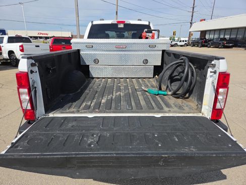 Used 2020 Ford F250 XLT w/ XLT Value Package image 6