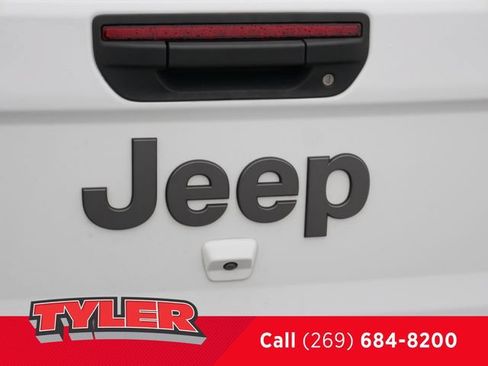 Used 2021 Jeep Gladiator Sport w/ Quick Order Package 24Q 80Th AWD/4WD image 14