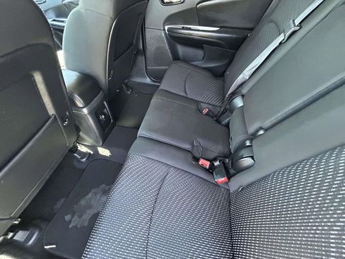 Used 2020 Dodge Journey SE w/ SE Popular Equipment Group image 13