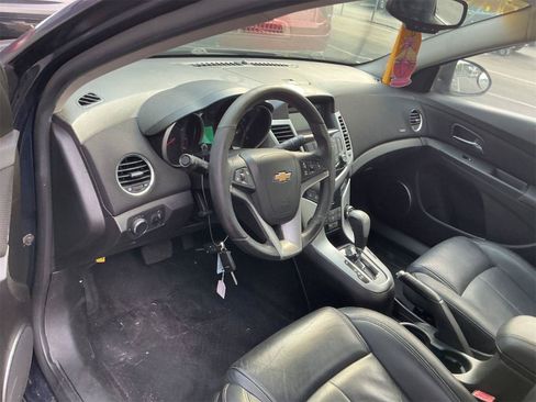 Used 2011 Chevrolet Cruze LT FWD image 10