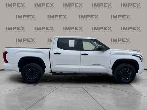 Used 2022 Toyota Tundra SR5 image 6