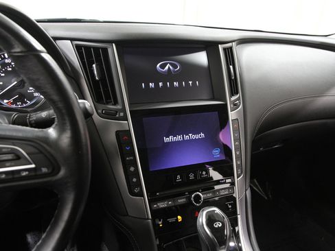 Used 2018 INFINITI Q50 Sport image 9