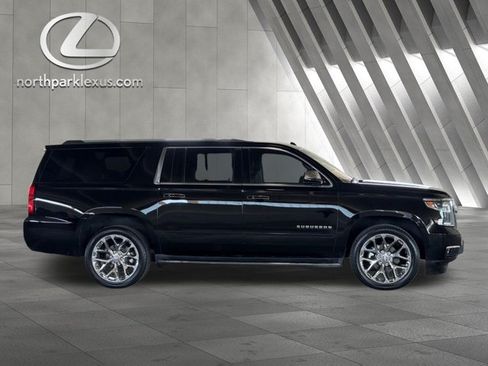 Used 2018 Chevrolet Suburban Premier AWD/4WD image 4