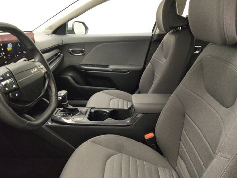Used 2025 Kia K4 EX FWD image 17