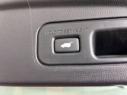 Certified 2023 Acura MDX SH-AWD image 11