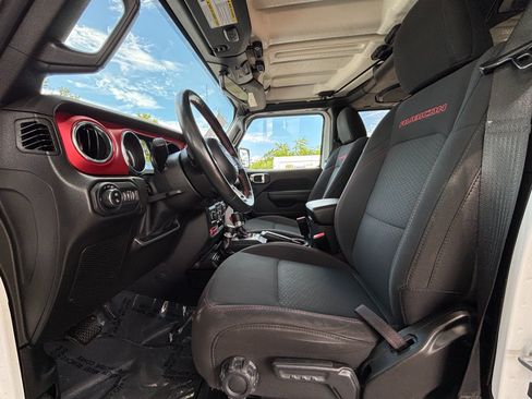 Used 2022 Jeep Gladiator Rubicon w/ LED Lighting Group AWD/4WD image 9