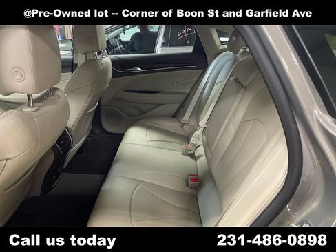 Used 2018 Buick LaCrosse Premium w/ Driver Confidence Package #2 AWD/4WD image 27