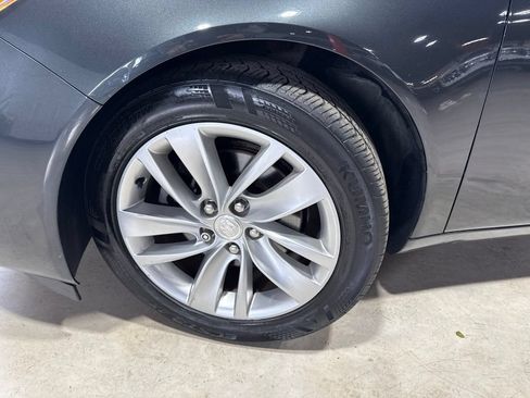 Used 2014 Buick Regal FWD image 2