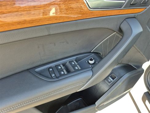 Used 2023 Audi Q5 2.0T Premium Plus image 31