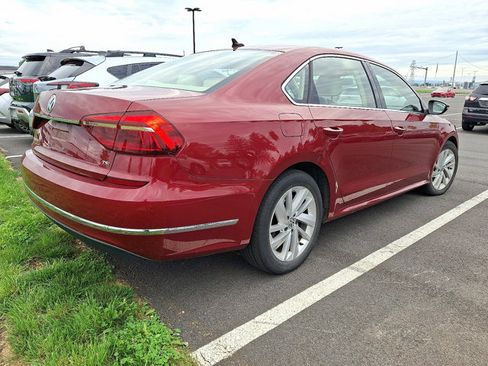 Used 2018 Volkswagen Passat 2.0T SE FWD image 6