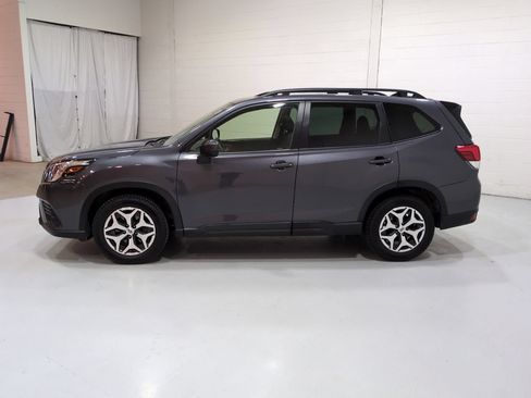 Certified 2024 Subaru Forester Premium AWD/4WD image 6