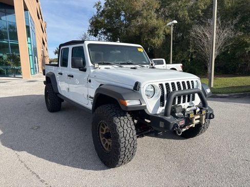 Used 2020 Jeep Gladiator Sport w/ Quick Order Package 24S image 8