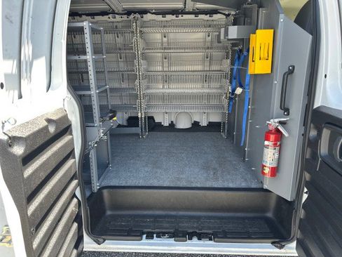 Used 2021 Chevrolet Express 2500 RWD image 25